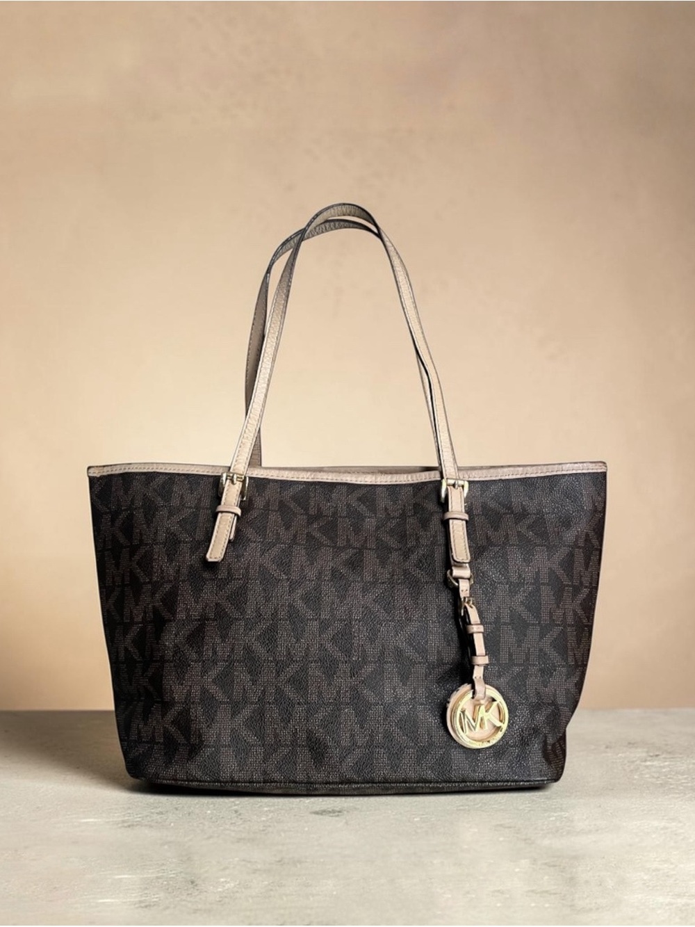 Michael Kors Jet Set Brown Signature Tote Bag Shoulderbag with Gold Charm